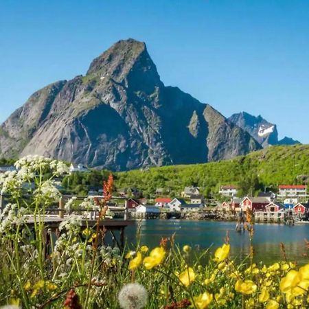 Madelhea Cabin- Seaview Lodge Рейне Екстер'єр фото