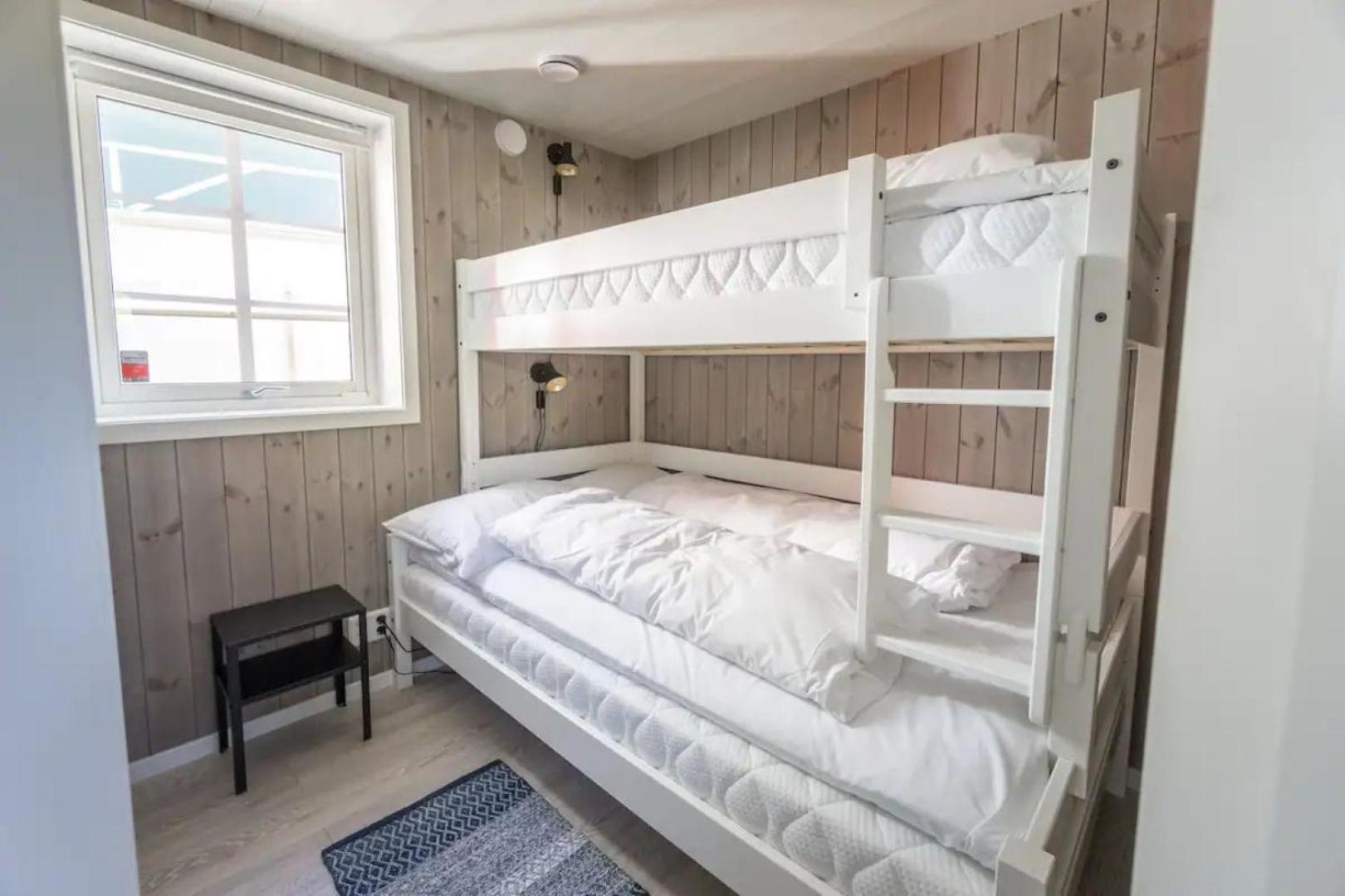 Madelhea Cabin- Seaview Lodge Рейне Екстер'єр фото