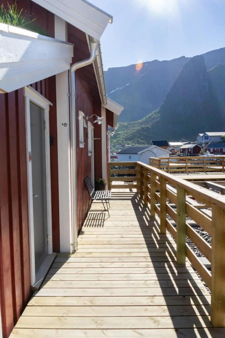 Madelhea Cabin- Seaview Lodge Рейне Екстер'єр фото